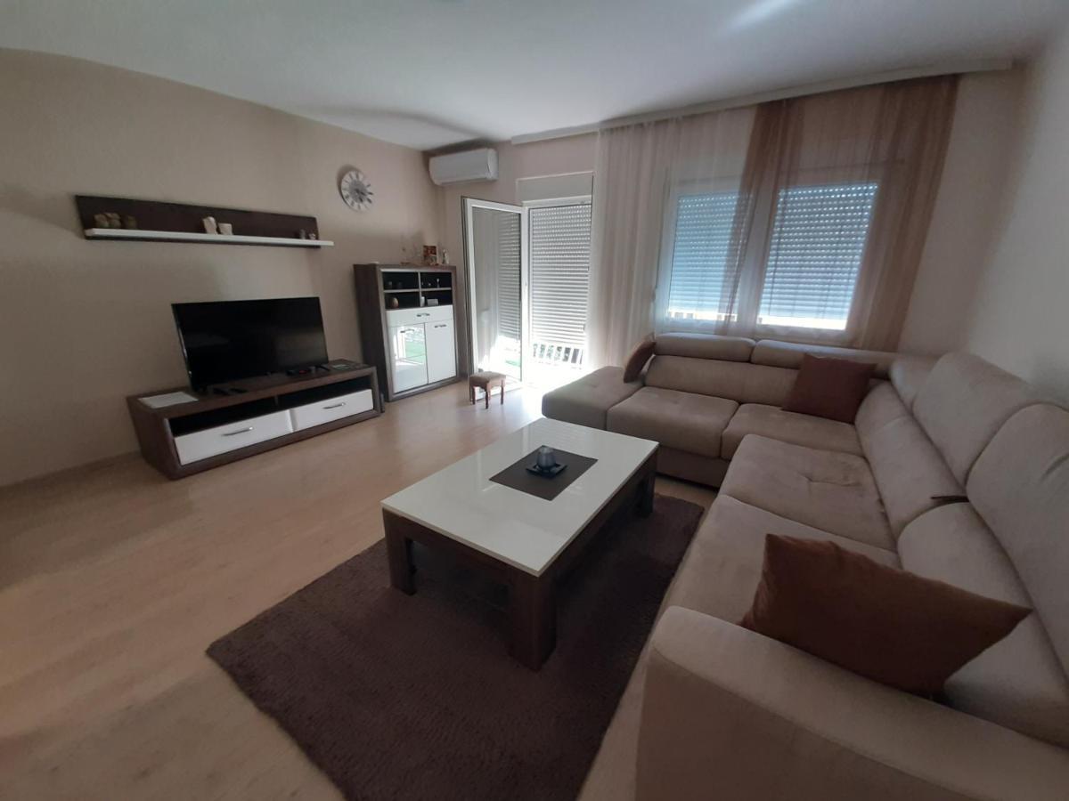 Apartment 081 Podgorica Buitenkant foto