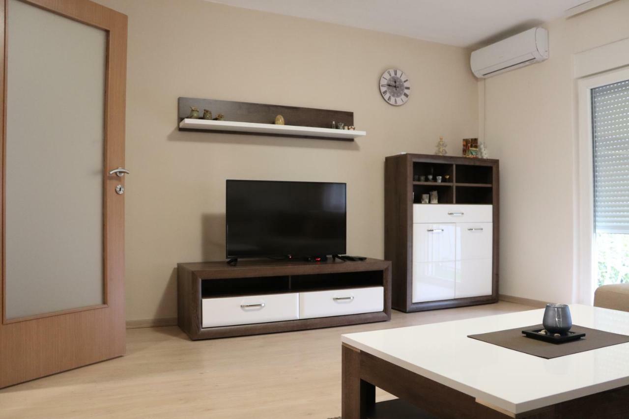 Apartment 081 Podgorica Buitenkant foto